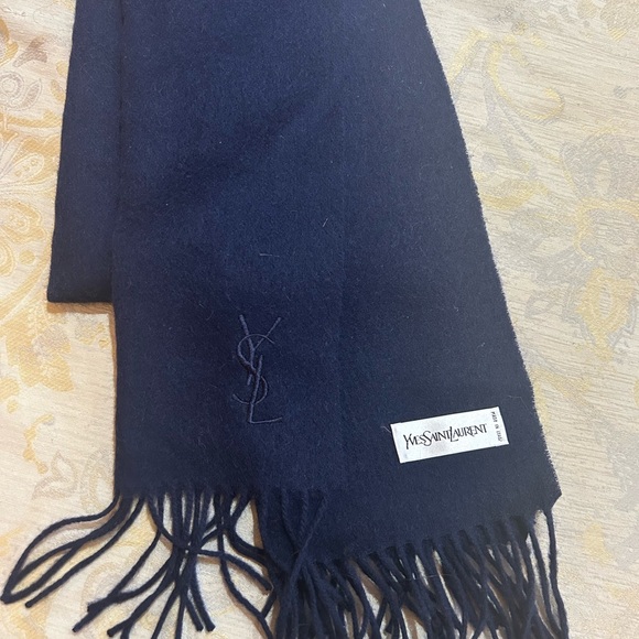Saint Laurent Scarf - Picture 2 of 3